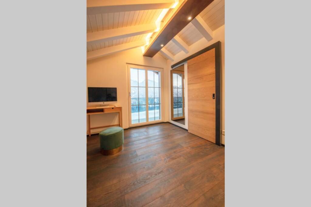 Exklusives Chalet Mit Traumhafter See- Und Bergsicht 젤리스베르크 외부 사진